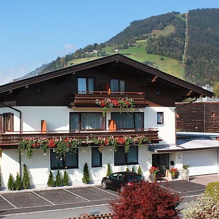 Hotel Garni Landhaus Gitti Zell am See Dış mekan fotoğraf