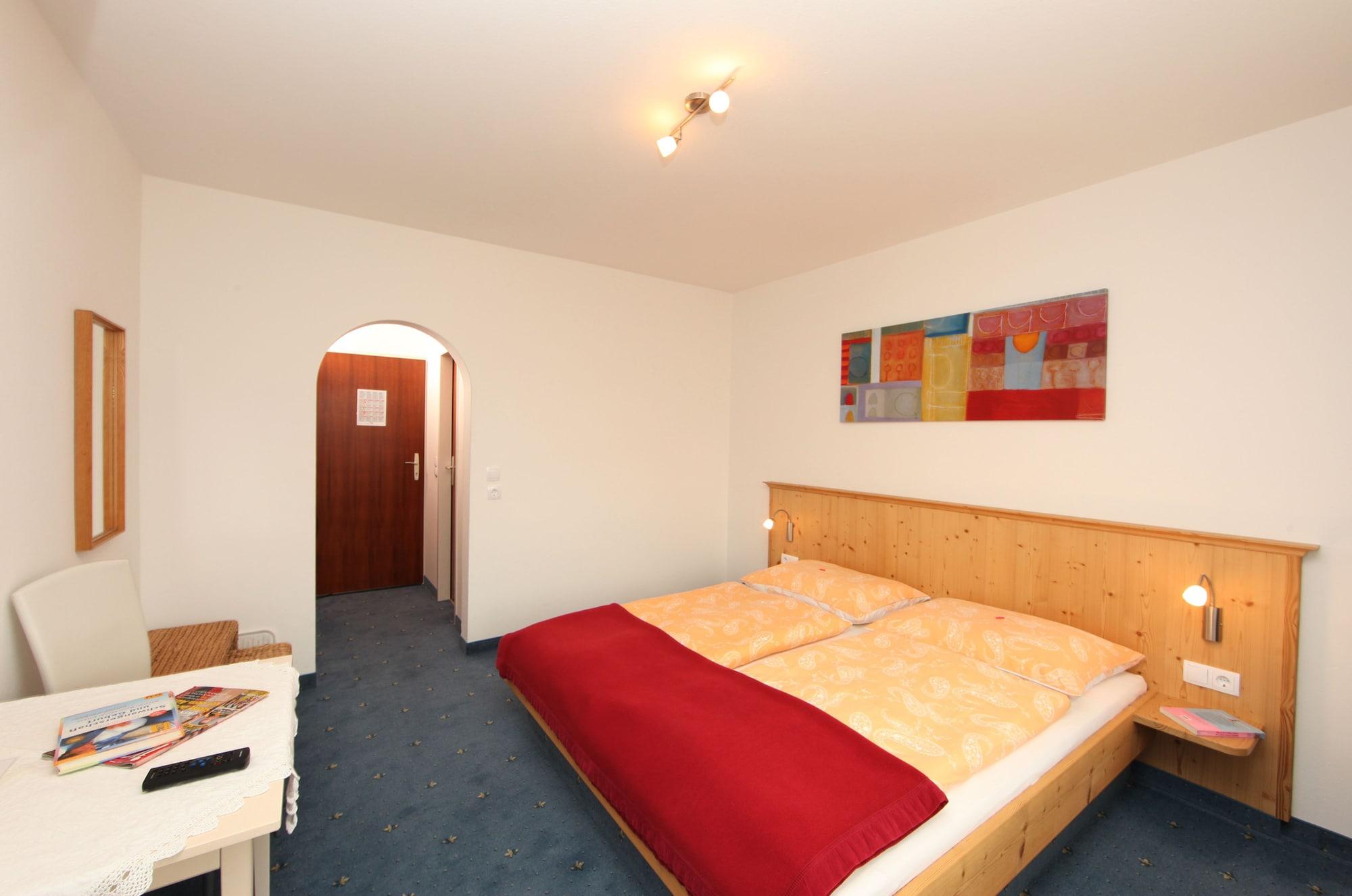 Hotel Garni Landhaus Gitti Zell am See Dış mekan fotoğraf